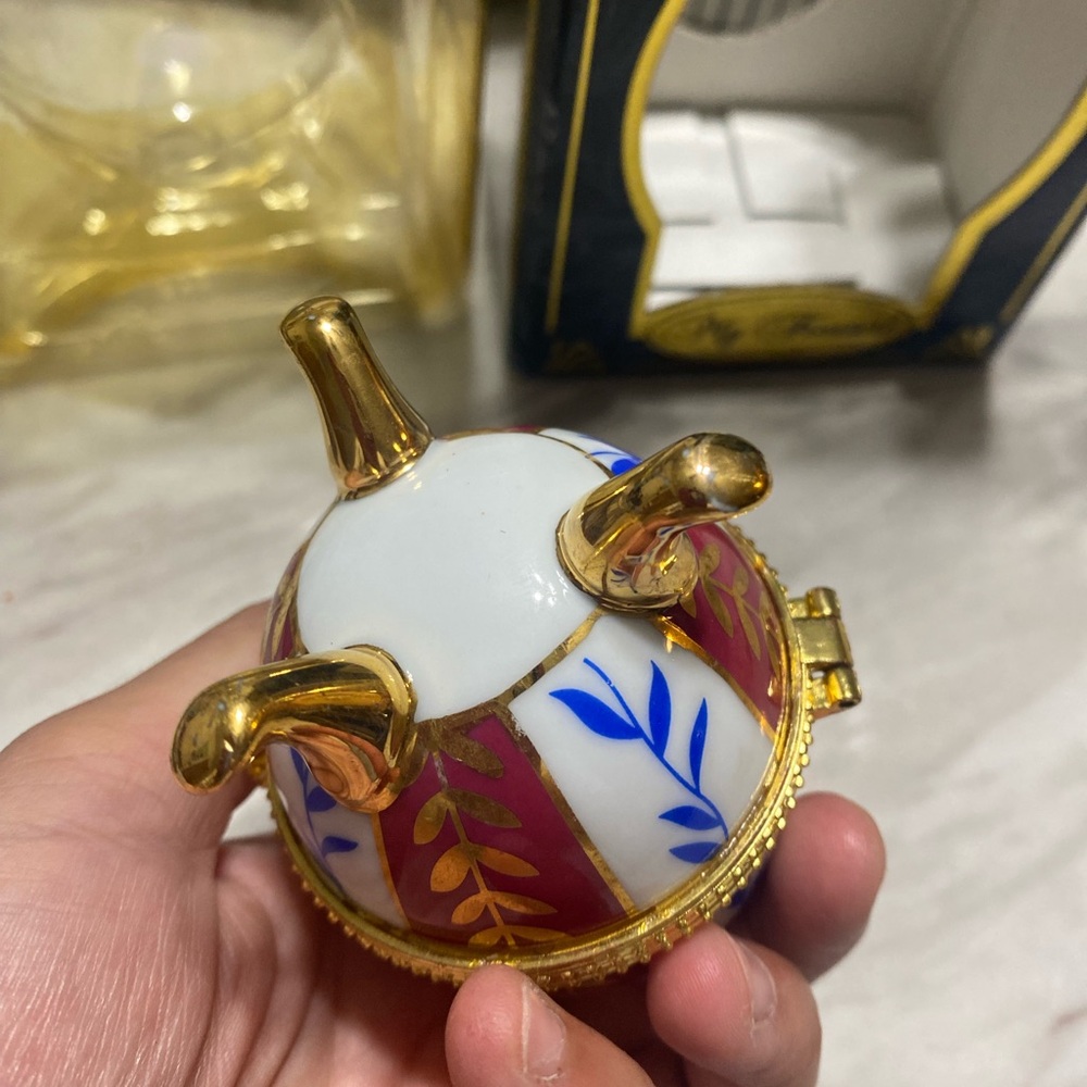 Collectible Porcelain Hand-Painted Egg - Picture 2 of 15